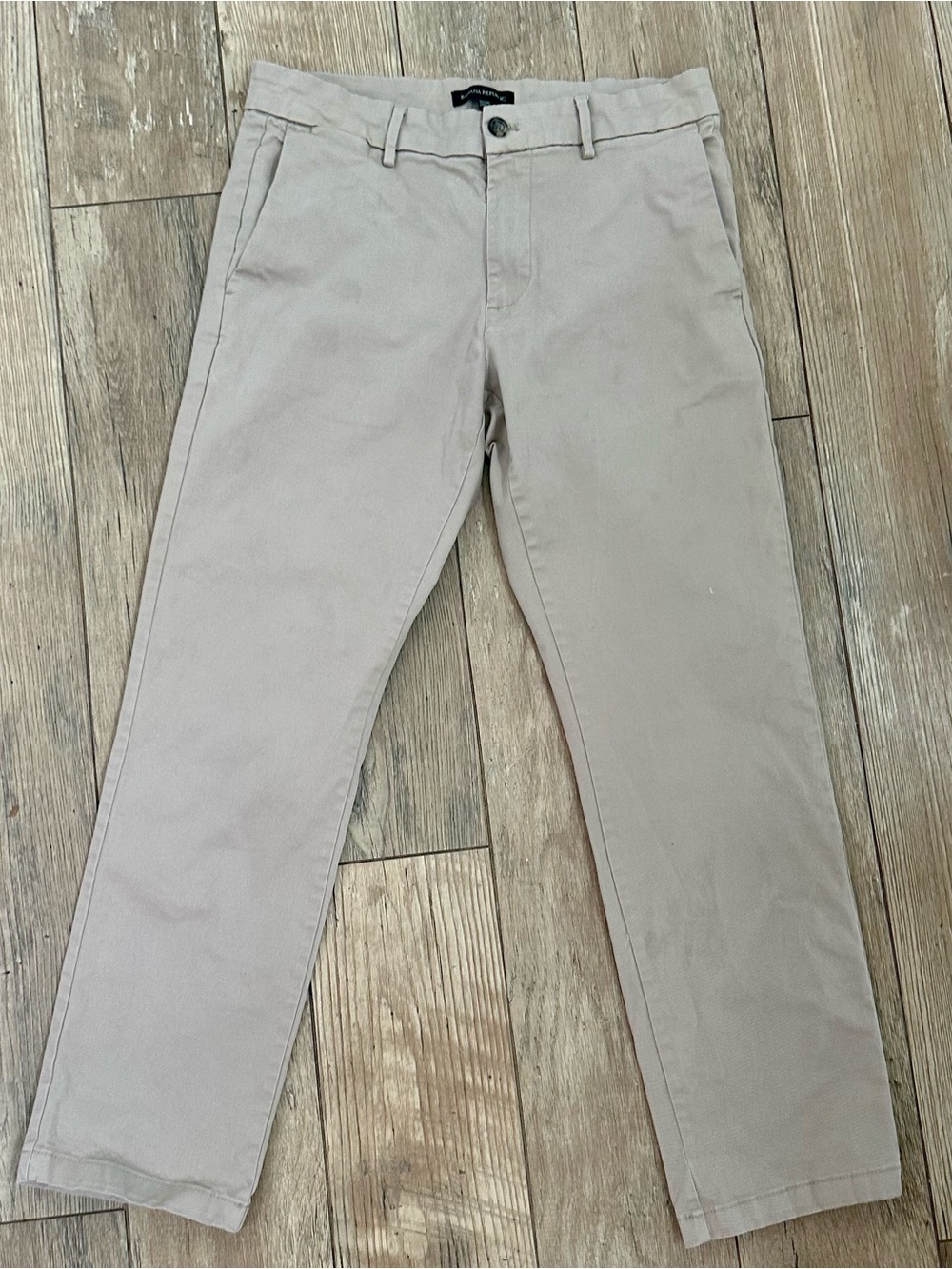 Men’s Banana Republic Chino Pants 32x30 Khaki EUC Cotton Straight Leg Old Money - Picture 2 of 7
